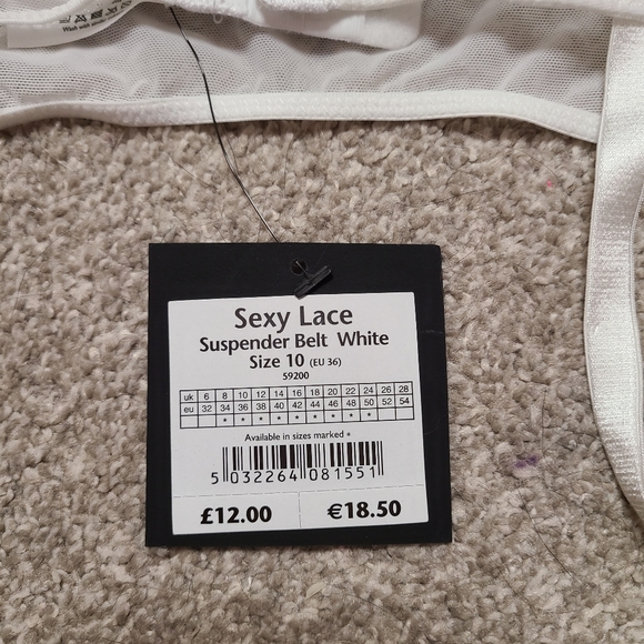 Ann Summers White Lace Garter Belt - Picture 4 of 4